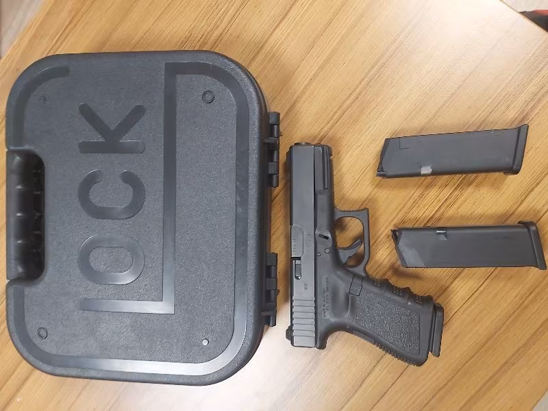 Anahtarli glock sifir ayarinda