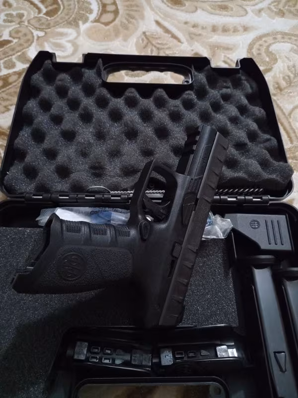 Beretta apx