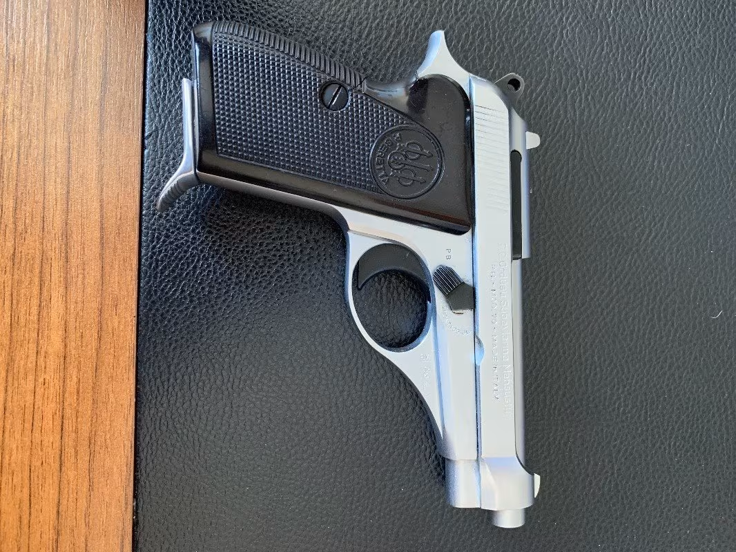 Memurdan Temiz Düğmeli Beretta 7.65 Mod 70