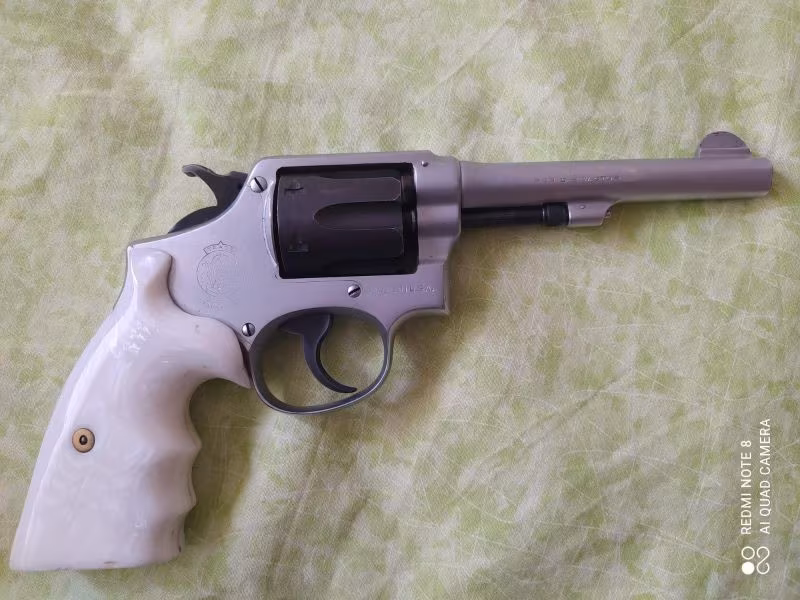 Kamu Personelinden 9,65mm Toplu Smith&Wesson
