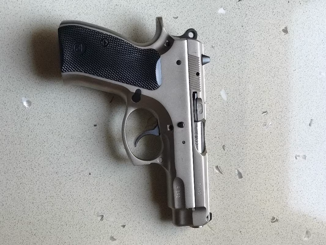CZ 75 COMPACT