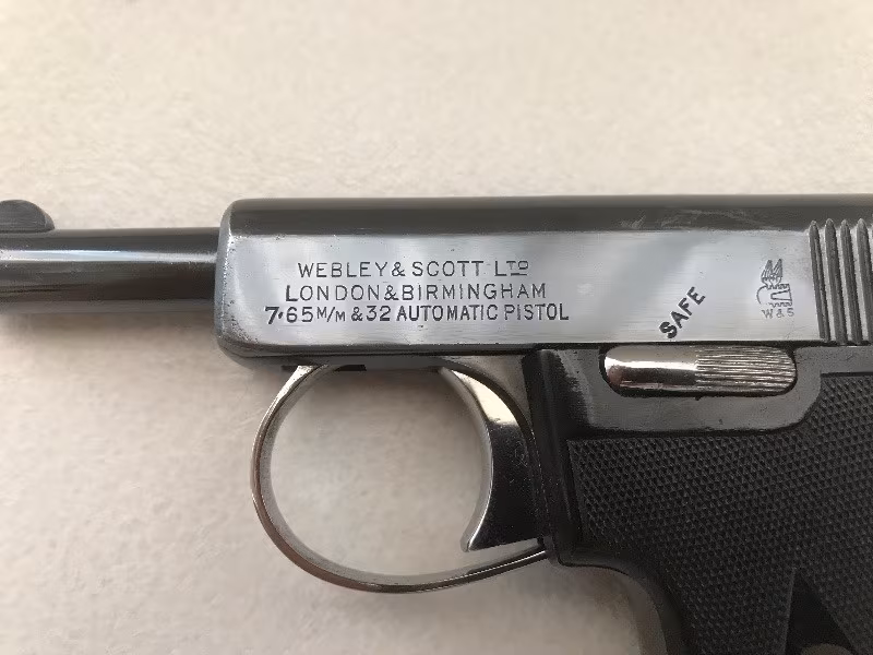 Nadir temizlikte koleksiyonluk Webley&Scott