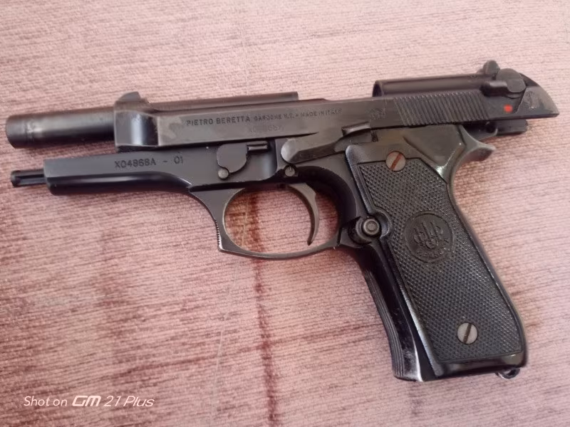 Emekli Polisten Beretta Fs92