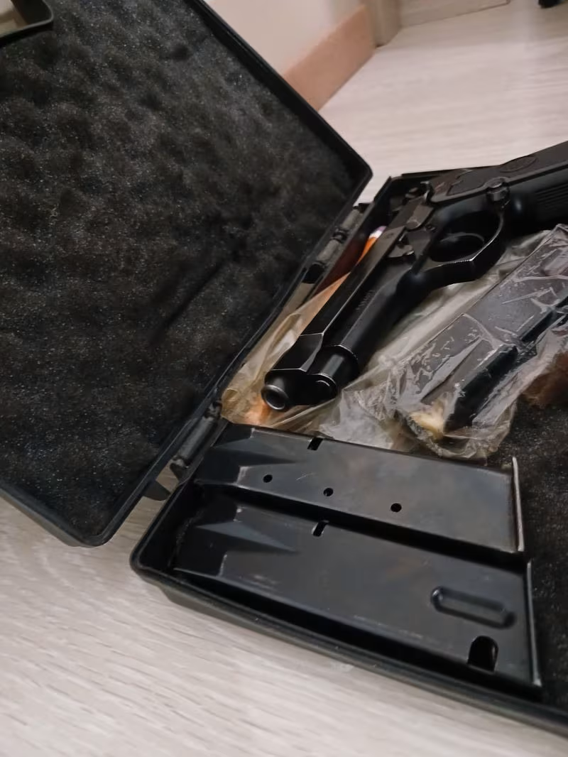 EMEKLİ JANDARMA PERSONELİNDEN HİÇ KULLANILMAMIŞ ÇİZİKSİZ BARETTA