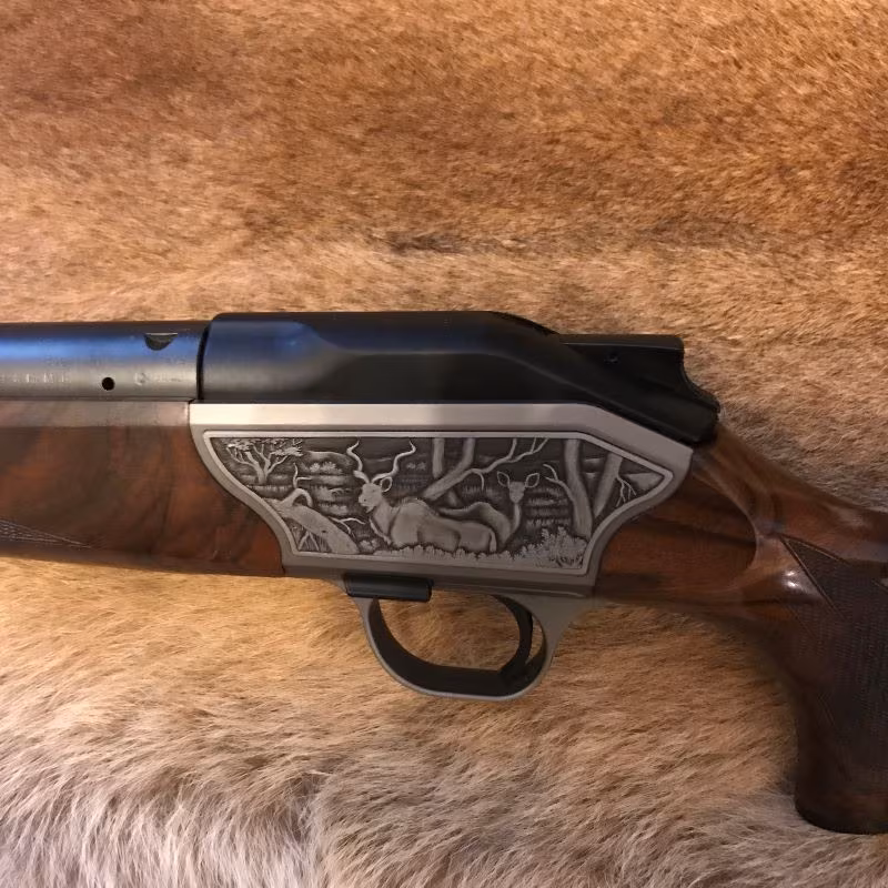 Blaser R8 Luxus 375 H&H Mag.