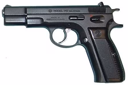 CZ 75  9 X 19 ve ASTRA 7,65
