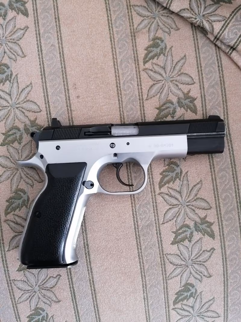 Sarsılmaz kılıç 2000