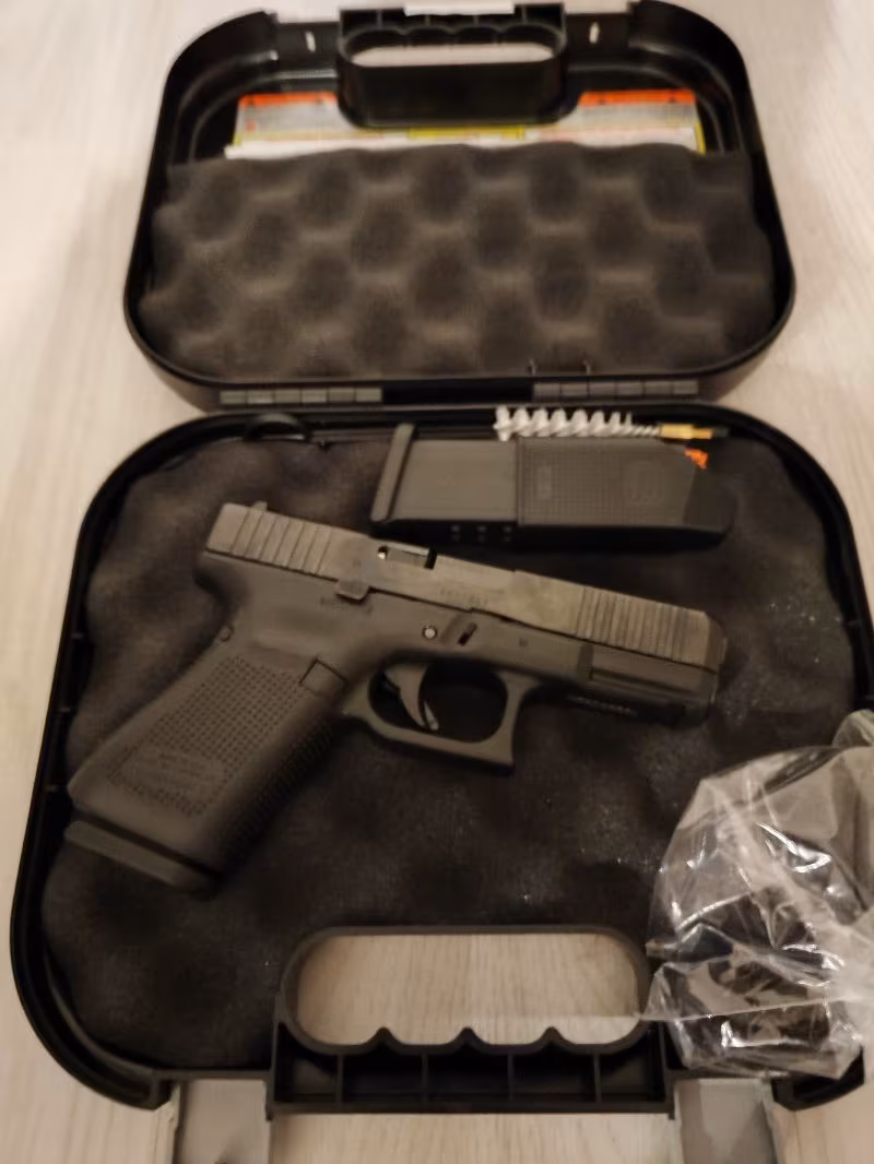 KAMU PERSONELİNDEN SIFIR GLOCK