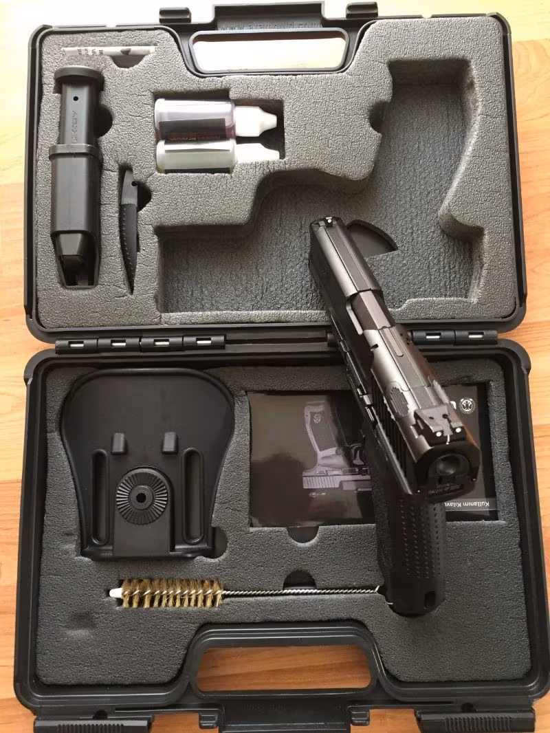 MEMURDAN RUHSATLI SİLAH