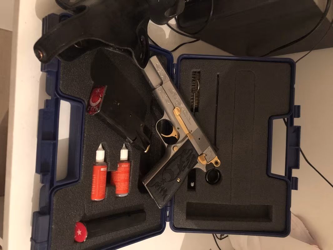 Satılık inox gravürlü altın parçalar