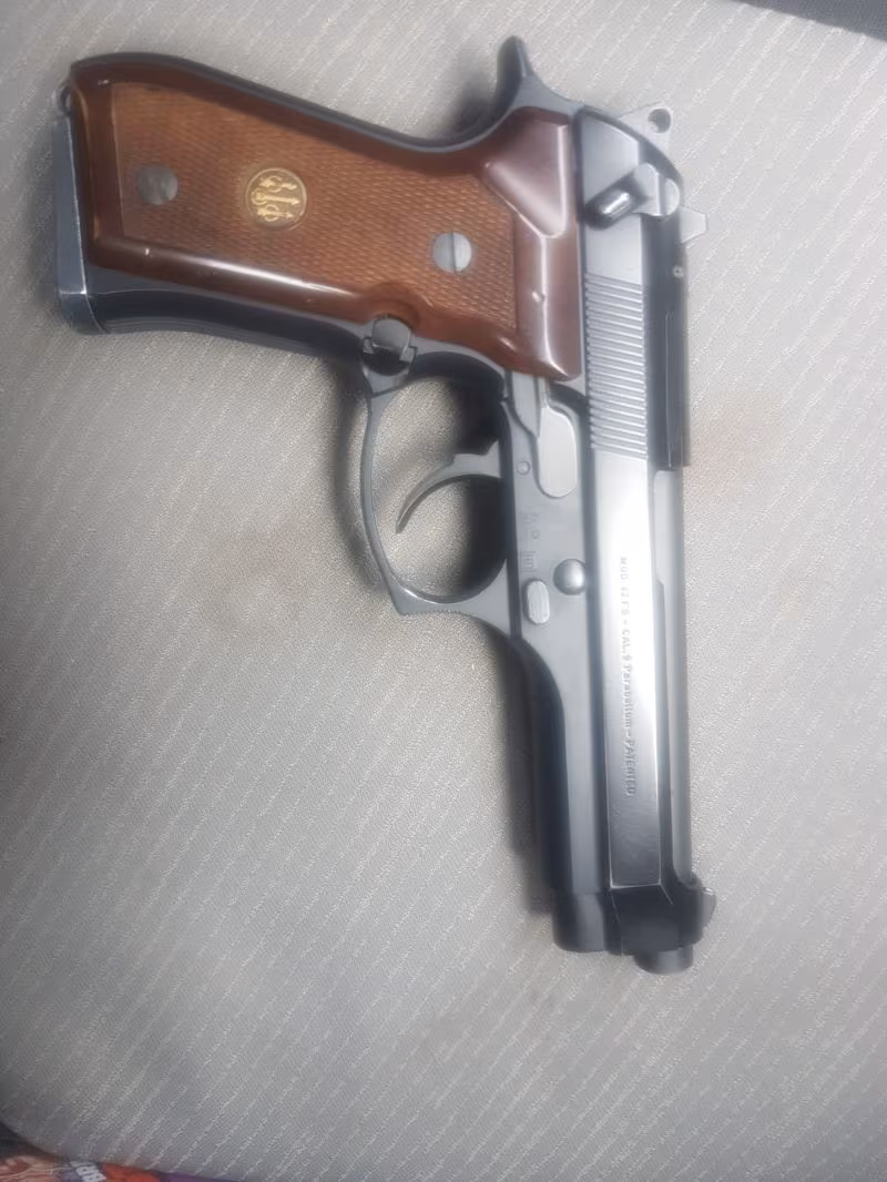 Açık beretta italyan