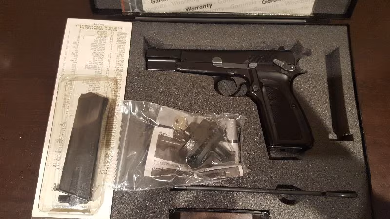 Kamu görevlisinden sıfır gibi Browning