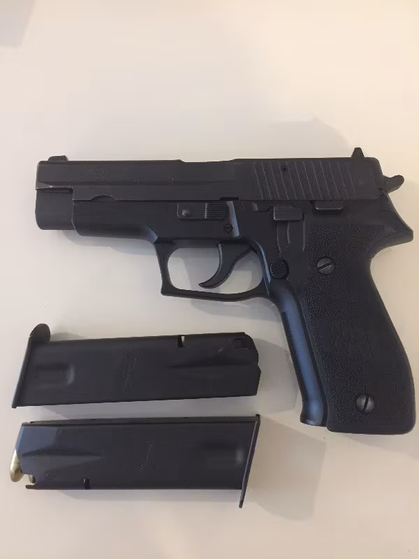 Emekli kamu görevlisinden sıfır ayarında sig sauer p226
