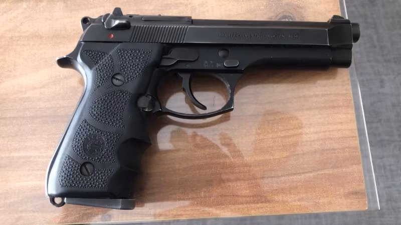 Temiz kullanilmis orjinal italyan baretta