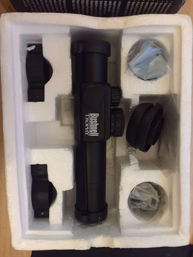 BUSHNELL 1X28 TROPHY Red dot - Dürbün