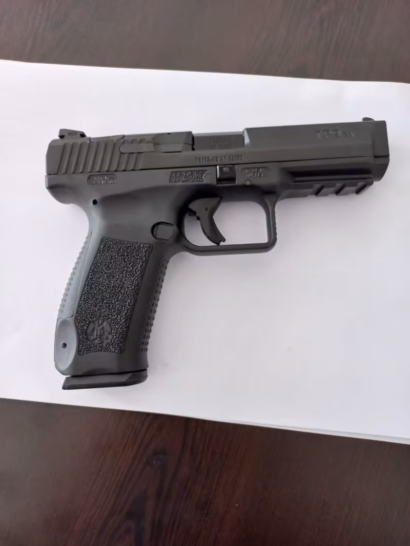 Canik tp 9 sa çok temiz ve az kullanılmış