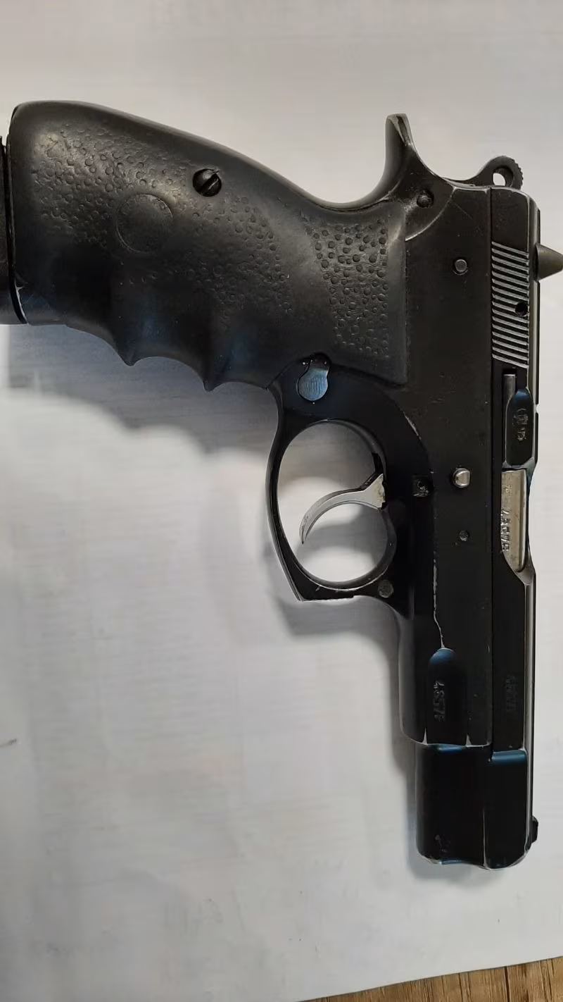 TEMİZ KULANILMIŞ CZ 75