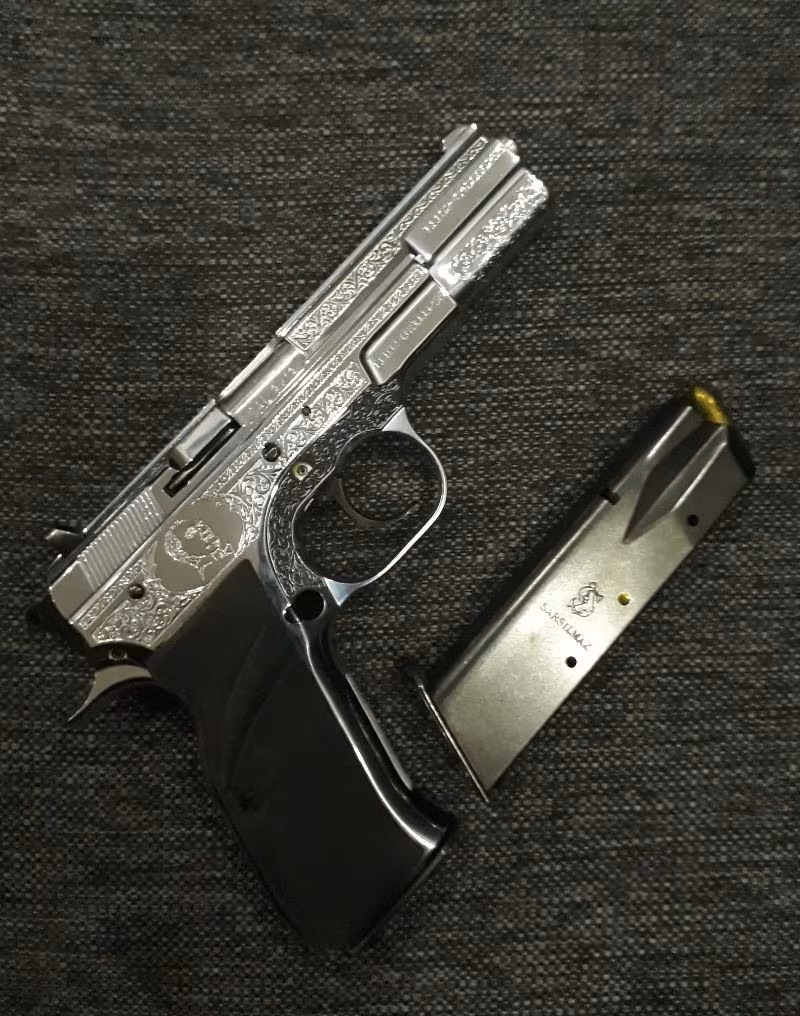 Özel Kaplamalı Ata Gravürlü Kılıç 2000