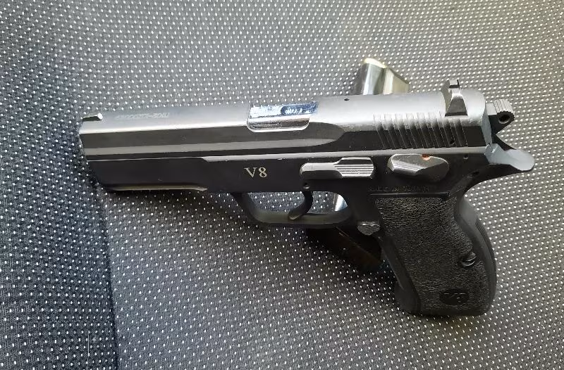 Sarsılmaz ruhsatlı