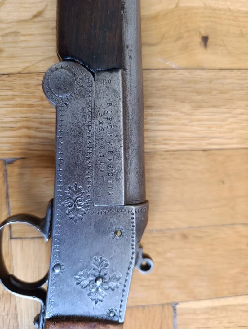 Antika Beretta tüfek