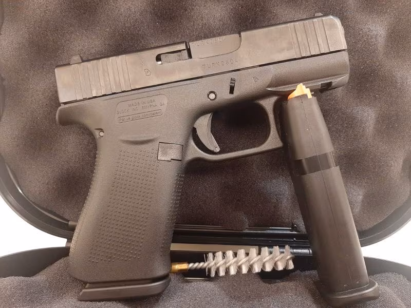 Glock 43 x Gen 5 Hayalet tabanca  Sıfır kutusunda özel seri