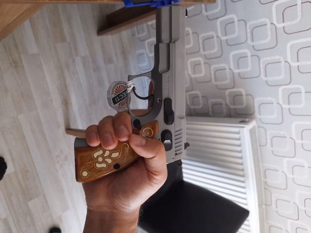 Sıfır Sarsilmaz Kılınç 2000 light