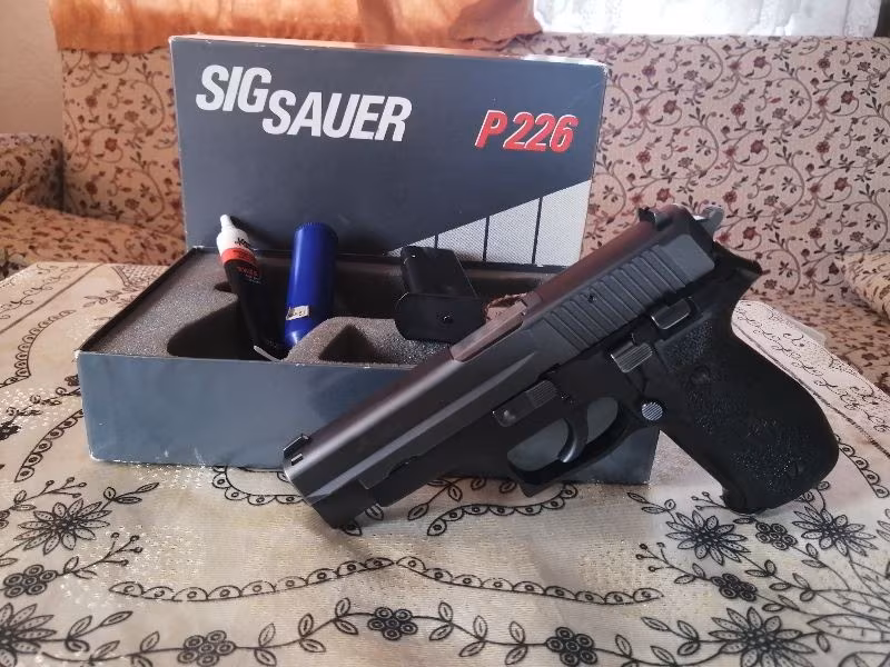 SATILIK SIG SAUER P226 U SERİSİ ÇİFT KARTAL BAŞLI