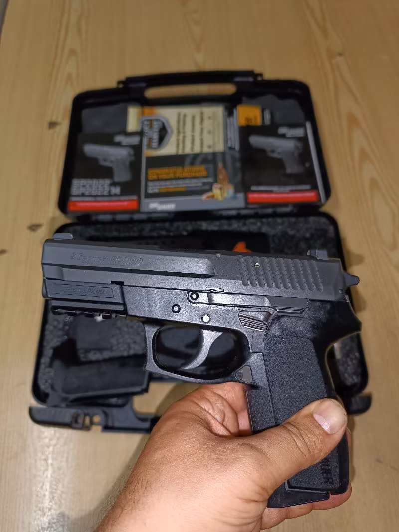 SIFIR SİGSUAR SP 2022 TABANCA  DİĞER SİGSUARLARA GÖRE HAFİF ORJİNAL KUTUSUNDA TÜM APARTLARİ MEVCUT