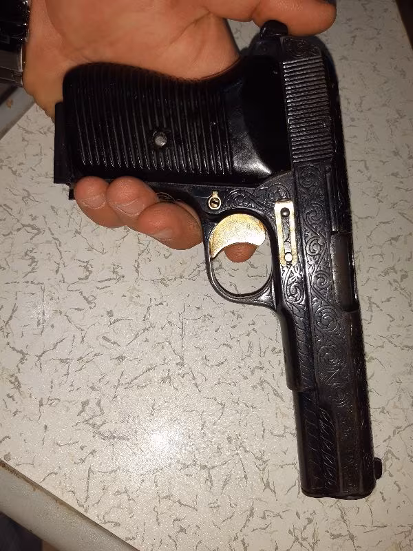 EMEKLİ POLİSTEN WEST-GERMANY PARABELLUM