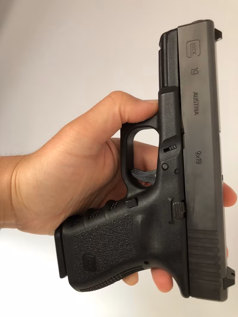 Glock 19 (Anahtarlı) Sıfır gibi