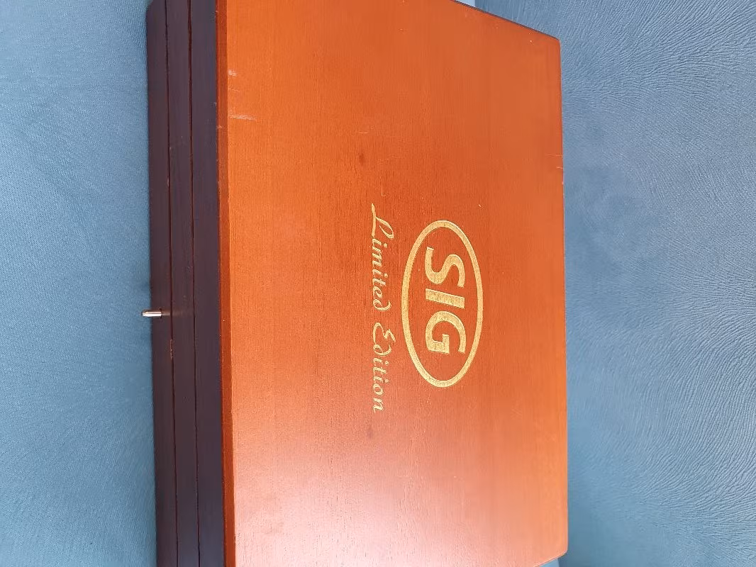 ÖZEL KOLEKSİYONLUK SIG SAUER P210 ALTIN KAPLAMA