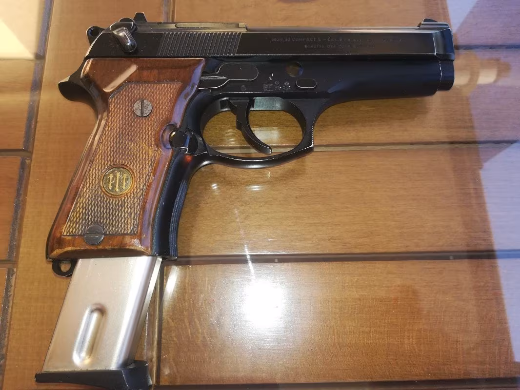 Beretta F92 Compact 13+1