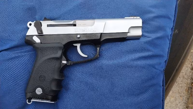 TERTEMİZ SORUNSUZ BAKIMLI RUGER P85