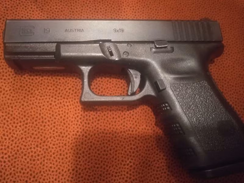 Emekli Askerden Satılık Glock19
