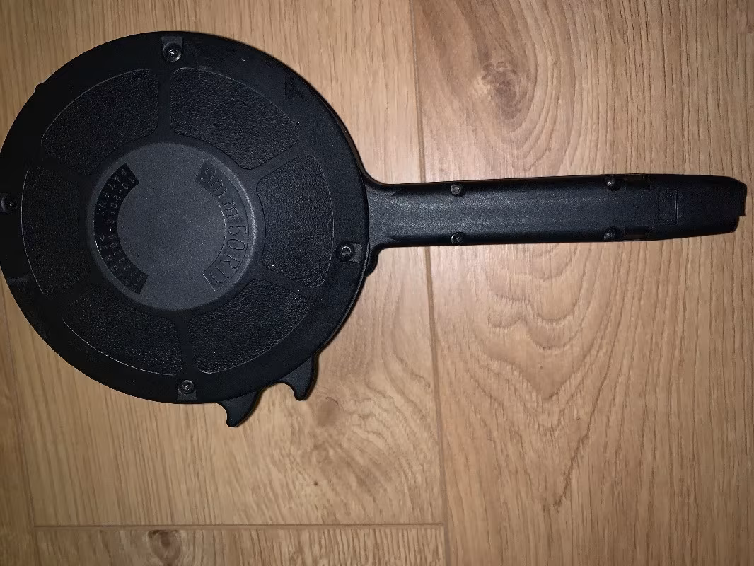 Glock roni şarjörler ve aparatlar