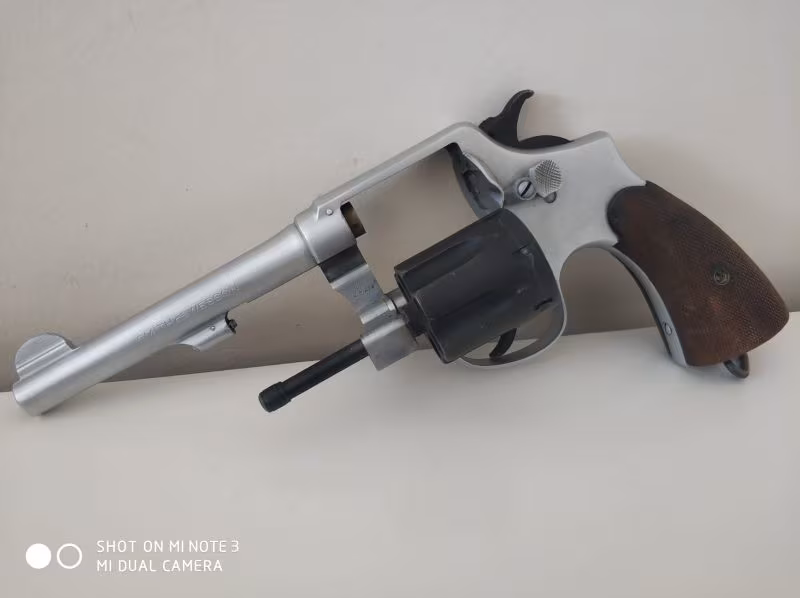 MERAKLISINA TOPLU SİMİTH&WESSON