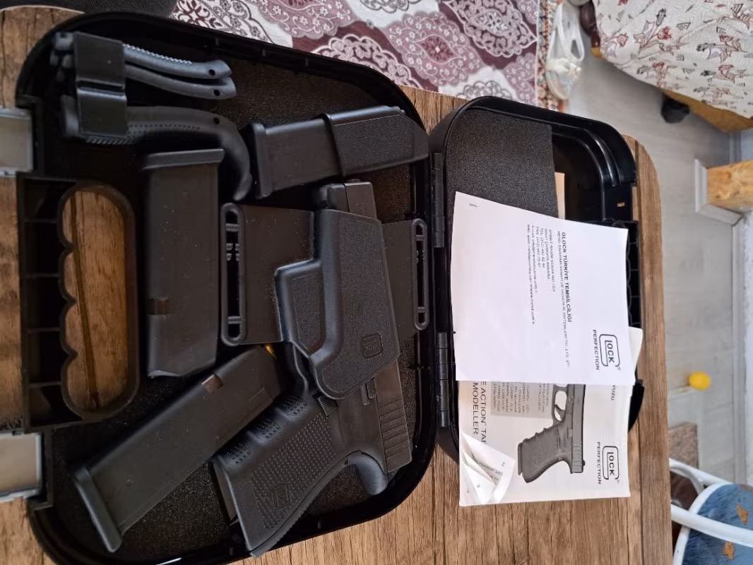 Toplam 50 mermi atılmış glock