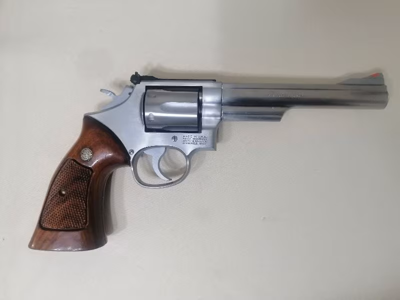SİMTH WESSON 357 MAGNUM 6"