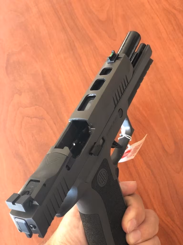 Sig Sauer p320 x5 Legion