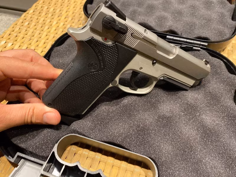 Smith Wesson 9 Tactical