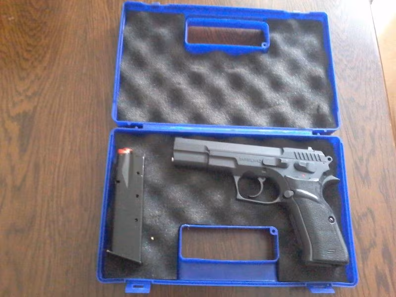 Emekli Polisten  Kılınç2000 mega