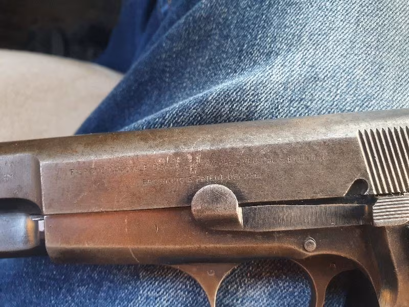 Askeri personelden Browning