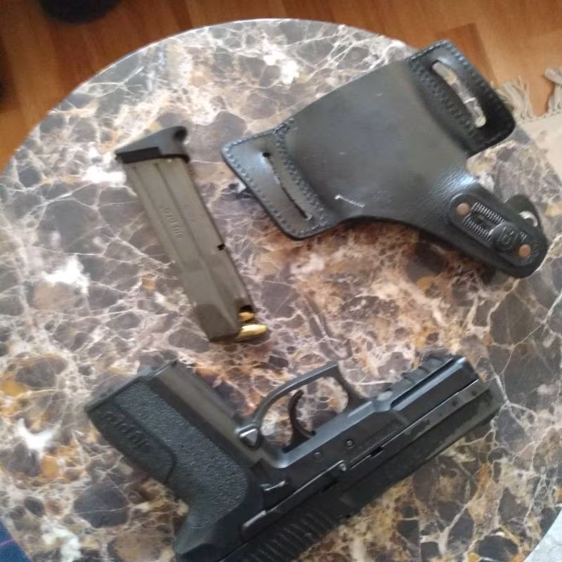 Tabanca sigsaur SP2022