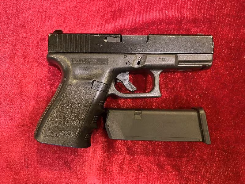Sahibinden Temiz Glock 19 Gen3 9x19 mm tabanca