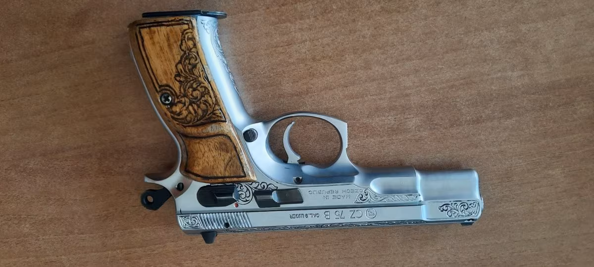 KAMU GÖREVLİSİNDEN CZ 75 B