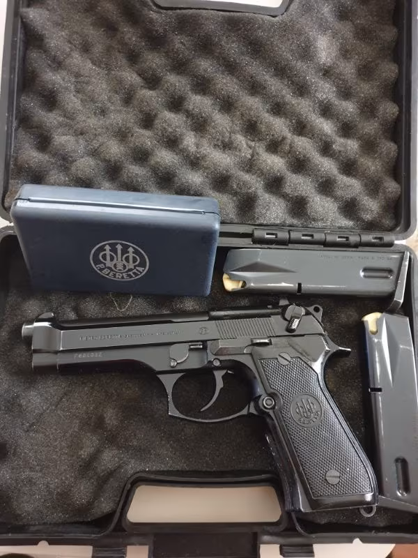 Emekli askeri personelden italyan FS 92 serisi 15+1 az kullanılmış baretta