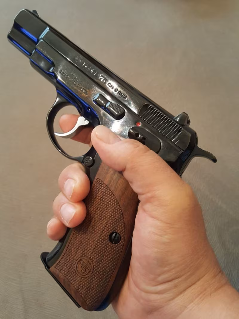 1984 CZ75 parlak krom kaplama