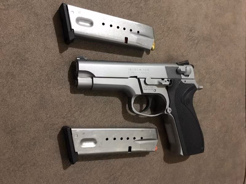 SMİTH WESSON 5906