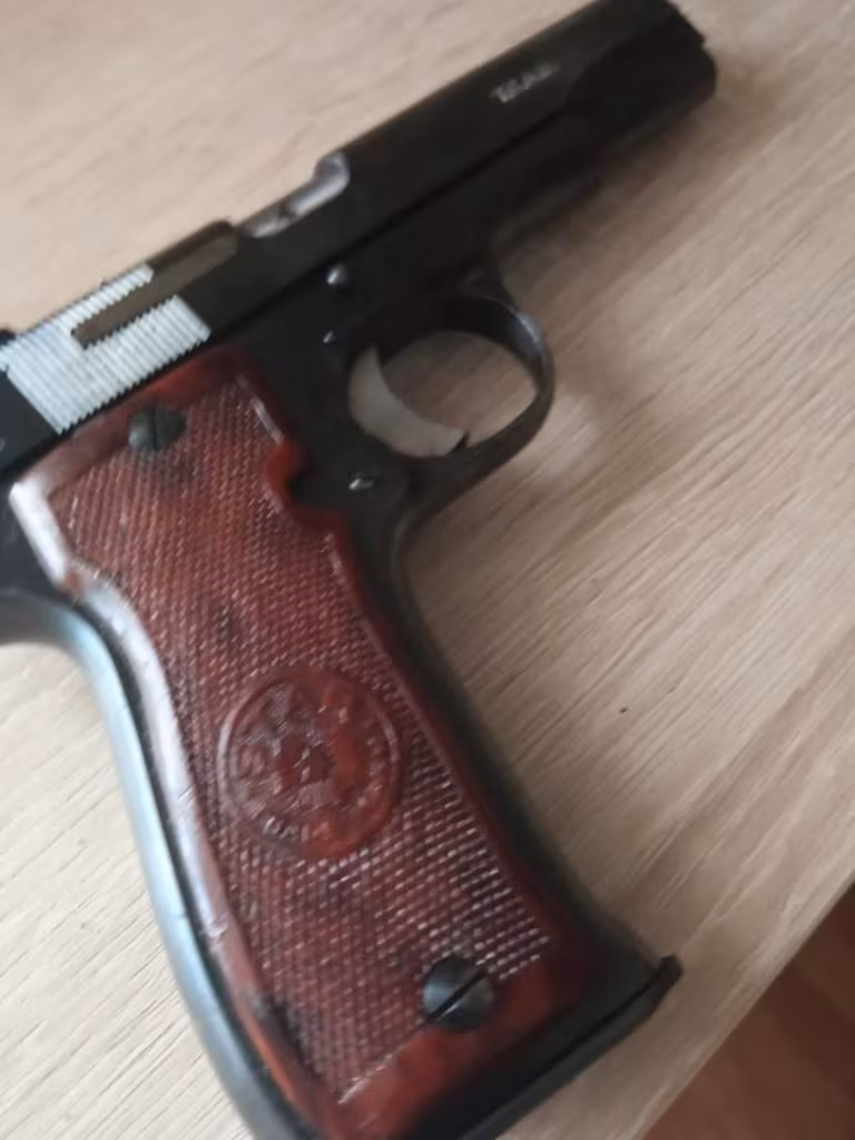 EMEKLİ EMNİYET MENSUBUNDAN