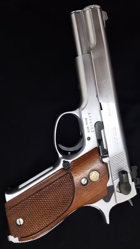 Silahçı Adem ‘den